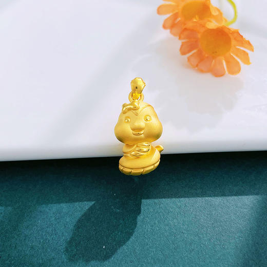 【限时7.5折】【定价黄金】足金 #蛇年新品 #生肖 【精品】3D硬金空心蝴蝶结蛇宝宝吊坠(AR3DDZ00225)（预售产品下单后不退款不退货不换货不补差（预售产品下单后不退款不退货不换货不补差 商品图0