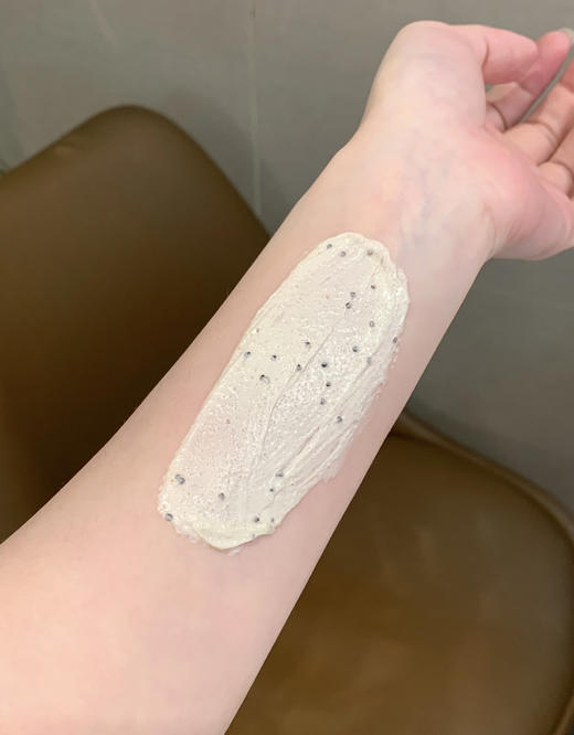 【洗护好物|润培馥奇香氛果酸嫩肤磨砂膏】甄选天然植物野草莓籽，面护级磨砂粒子和VC磨砂珠等，磨洗润三合一，轻柔去角质，温感净透莹润亲肤，持久香氛，多种味道可选 商品图6