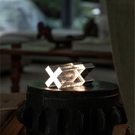 摩根X黄永才大师联名款X系列面光充电台灯 商品图9