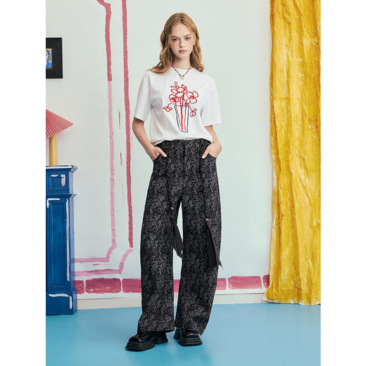 两三事情迷佩斯利2025夏季新款时尚腰果花图案系带弯刀裤女休闲裤 商品图1