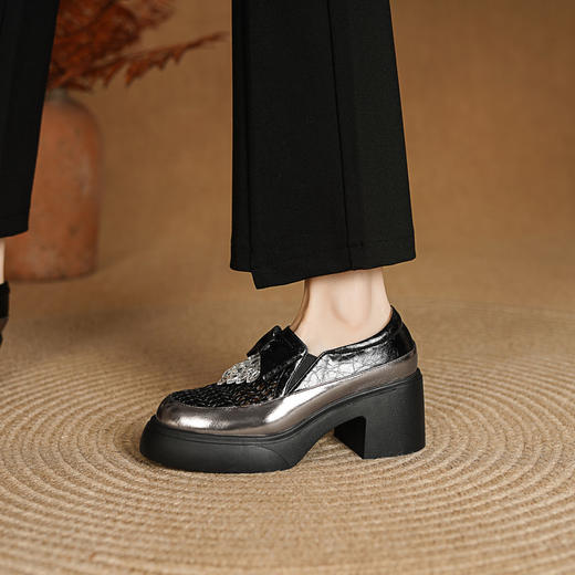 【预售5天】里外全皮乐福鞋松糕跟圆头镂空蝴蝶结水钻深口单鞋休闲鞋厚底鞋MLD&A237 商品图2