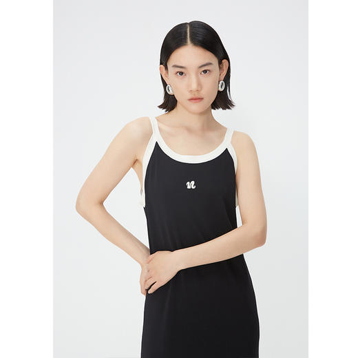 NEELLY纳俪商场同款夏季新款黑色吊带连衣裙女撞色简约气质长裙N25044Y04575 商品图2