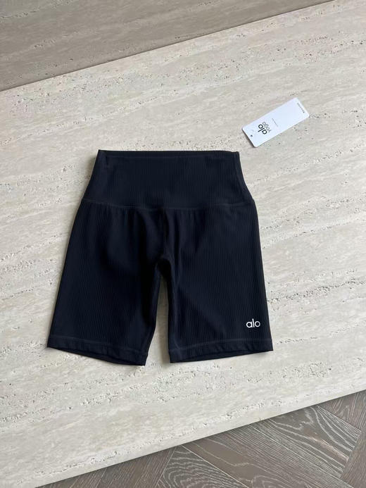 原单正品 Alo Yoga Seamless Ribbed Favorite Short 5寸螺纹运动瑜伽短裤，四个色
尺码S M L 商品图5