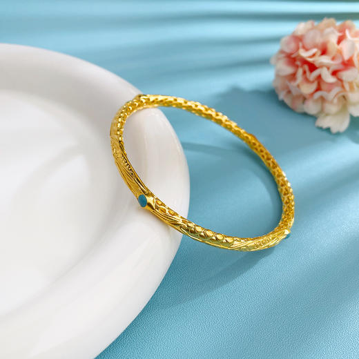 【限时克减150元】足金999 #宝石珐琅 古法镂空哪吒乾坤圈固口手镯（面宽约3.8-4.2mm）(AYGFSSZ00001)预售产品下单后不退款不退货不换货不补差价） 商品图4