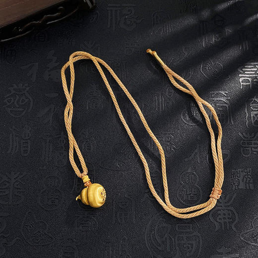 【限时克减150元】足金999 #招财纳福 #葫芦 古法空心挂绳国潮传承冰丝金冰丝丝绒金福禄奶葫芦吊坠（含配件）(AUQGFDZ00137)（预售产品下单后不退款不退货不换货不补差价） 商品图2