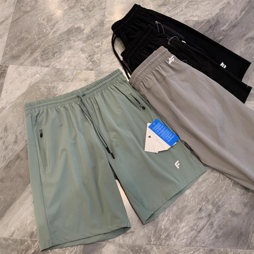 走波兰整单！2025户外轻薄透气夏季男士运动休闲五分速干休闲短裤！ 商品图0