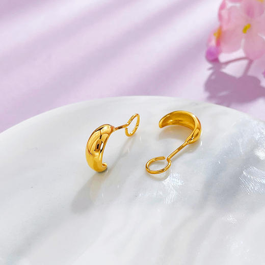 【限时克减150元】足金999 （足金999字印）5G黄金实心简约几何C圈半圆耳饰耳圈弯月小金豆耳钉(5GES00857)预售产品下单后不退款不退货不换货不补差价 商品图1