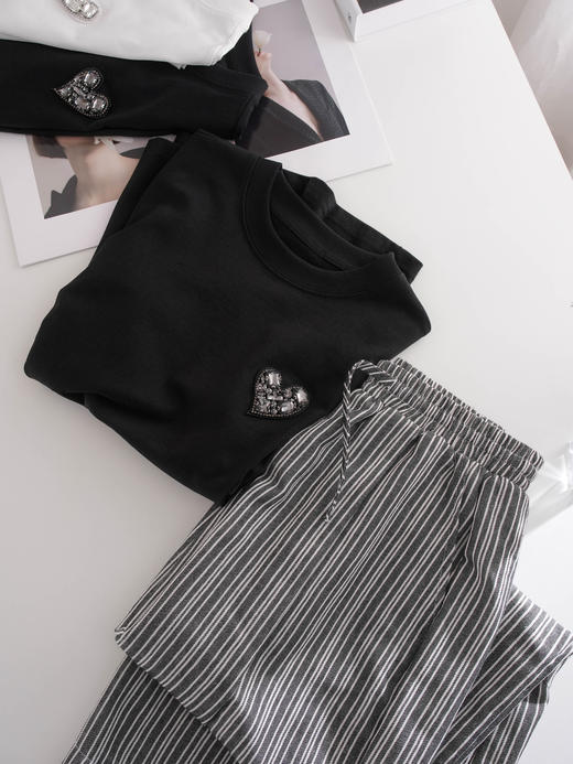 MC家亚克力水钻爱心刺绣标精梳棉T柜上900＋ 商品图12