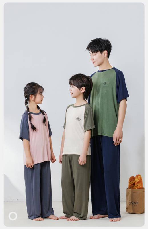 🌞这个夏天一定要入❗【西蒙日记亲子款插肩短袖套装】来啦~俏皮萌趣🥰亲肤舒适，颜值与舒适度双双在线📈看得老母亲的心都要化啦！ 商品图4