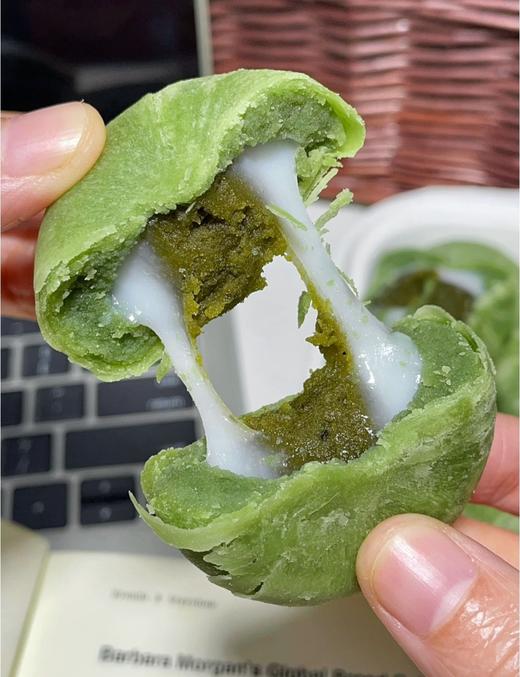 39.9/4袋❗️❗️【甜原柿吉白桃乌龙茶酥&龙井酥 】好吃到嗦手指🥺手工开酥的酥皮融合软糯拉丝雪媚娘☁️一口下去还有淡淡茶香🥰吃完嘴巴子都是茶香气 🍑白桃乌龙茶酥 阳山清甜白桃果肉😍自然清新 商品图13