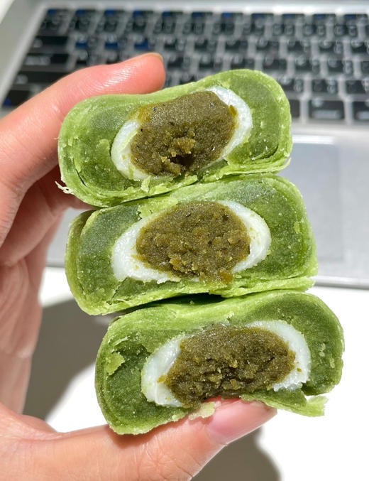 39.9/4袋❗️❗️【甜原柿吉白桃乌龙茶酥&龙井酥 】好吃到嗦手指🥺手工开酥的酥皮融合软糯拉丝雪媚娘☁️一口下去还有淡淡茶香🥰吃完嘴巴子都是茶香气 🍑白桃乌龙茶酥 阳山清甜白桃果肉😍自然清新 商品图14