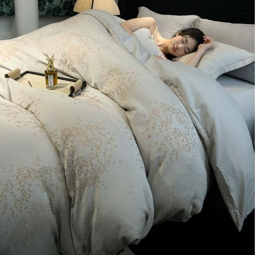 出口意大利「金枝玉叶」天丝四件套 亲肤舒适 柔韧亮泽 双层配色+色织提花工艺 精美礼盒装 商品图3