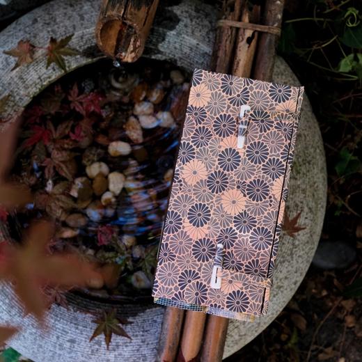 源氏物语 插图珍藏本024 [日]紫式部 著 丰子恺 译 日本巨著 译者手迹 古典函套 锦盒骨签 双色棉线编织 全彩 上海译文出版社 正版 商品图4