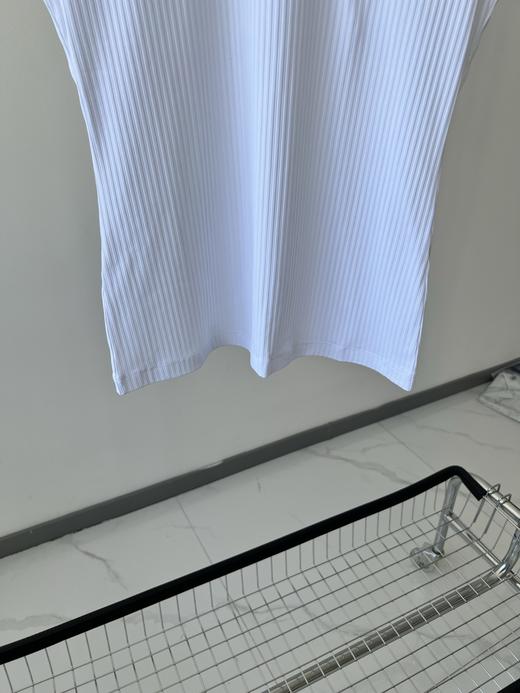 25新款，PG原单打底马甲，一衣多穿，既可单穿，又可以当做马甲，搭配冰丝袖、也可穿里面做内搭，面料也是超舒服，有弹力，透气性好，而且纹理感！ 数量不多！ 商品图2