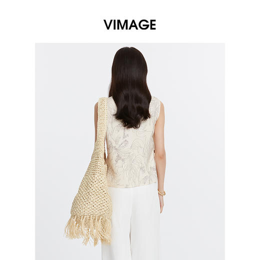 VIMAGE纬漫纪国风线条花卉斜领抽褶时尚温柔背心上衣2025夏季新款V2313930 商品图4