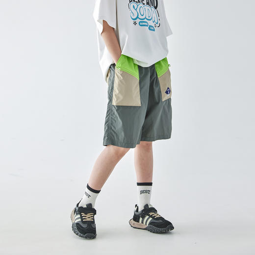 【代发】男童口袋拼接短裤 蓝汽水夏季款撞色中大童休闲宽松五分裤中灰 商品图3