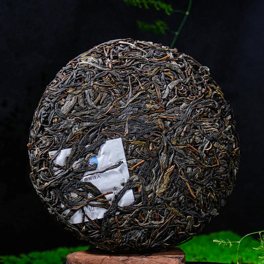 【买5送1】2024《瓦竜》古树春茶 200克/饼 生茶 商品图1