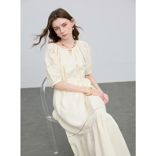 三彩2025夏季新款镂空刺绣连衣裙圆领灯笼袖A字裙宽松长裙M 商品图2