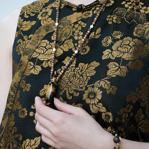 MELI&MOLI |黄虎眼绅士观音香水瓶沉香珠象牙环扣套链—五行之土 商品图1