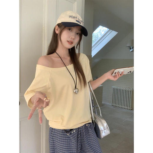 ✨明星同款【多巴胺一字肩短袖T恤】女2025夏季慵懒宽松露肩纯欲上衣 商品图7