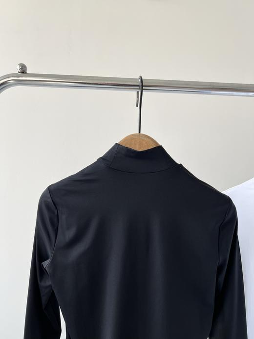 PI NG半高领高尔夫🏌‍♀打底衫，纯原单货，韩国🇰🇷客供面料，四面弹，舒服透气性好，运动健身或者日常穿都超舒服，经典的半高领设计，百搭！ 商品图8