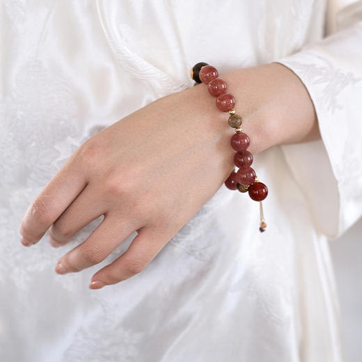 MELI&MOLI |草莓晶迷你圆球香薰瓶红玛瑙大黑沉香珠手串—五行之火 商品图2