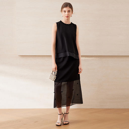 EITIE爱特爱优雅气质领口珠片宽松廓形无袖小上衣2025夏季新款B2513616 商品图1