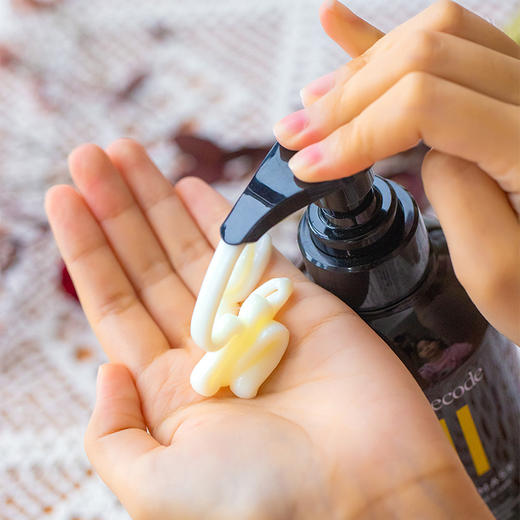 【菲诗蔻】升级款 澳洲生姜洗发水 发膜 护发精油 拯救扁塌油腻发质 配方全新升级 长效控油 强韧蓬松 水控油蓬松 无硅油柔顺改善毛躁 商品图9