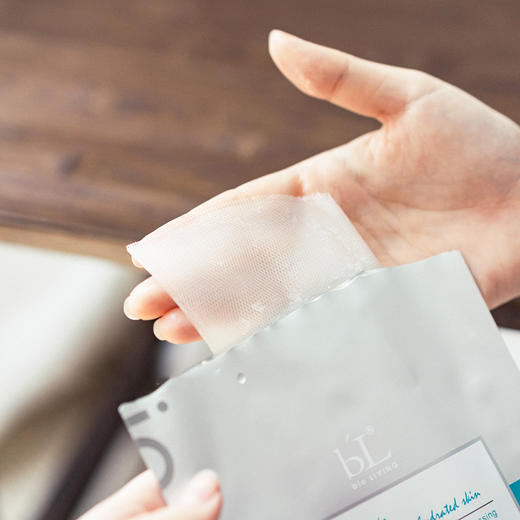 【清仓好价】宝龄玻尿酸面膜单片*10片（效期至25.8） 商品图1