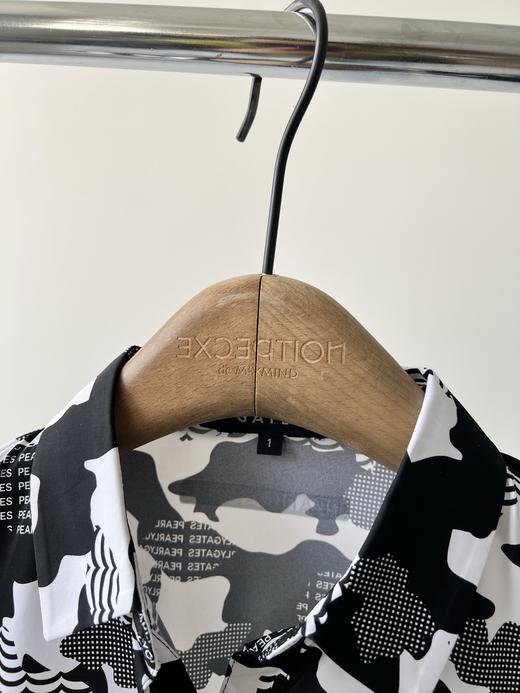 25春款PG原单女款打底衫，韩国🇰🇷客供面料，有弹力，超舒服，洋气的印花设计，使整件衣服不再单调，特别显肤色的两个颜色！胸前LOG O设计，后背贴布印花，推荐必入款！ 商品图4