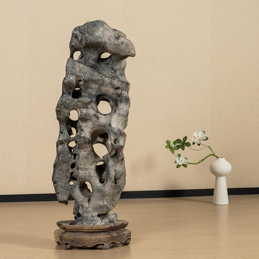 清 黑太湖石立峰文房赏石 商品图0