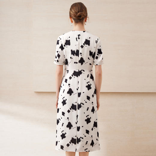 EITIE爱特爱优雅新中式墨染诗意收腰显瘦气质连衣裙2025夏季新款B2507674 商品图4