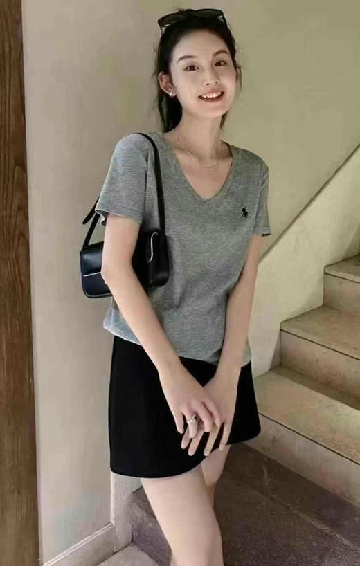 全场5折！RL Polo劳伦拉夫 V领基础款T恤 黑灰白超好看 商品图9