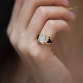 「幸福微光」18K白翡翠钻戒指