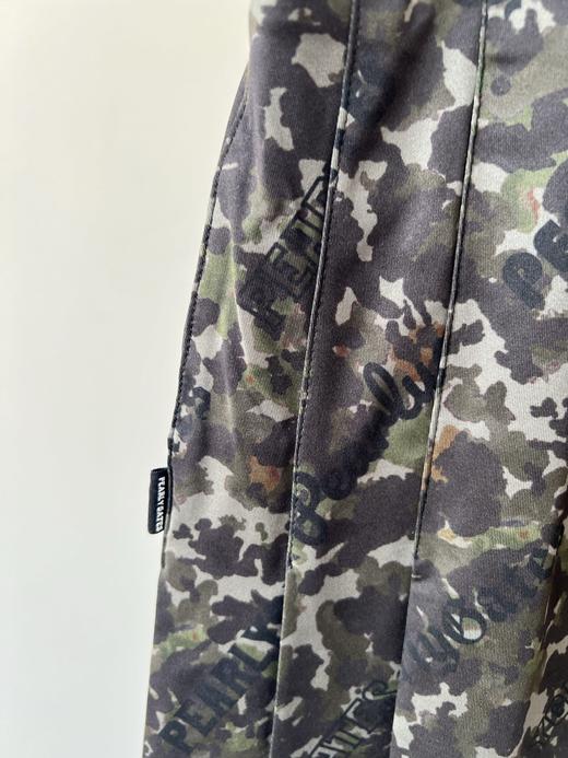 PG原单碎花半裙，韩国🇰🇷客供面料，舒服透气性极好，弹力超好，数码印花工艺，花纹特别上档次，里面加了防走光短裤，运动或者日常穿都很方便，上面搭纯色或者花纹都好看！数量不多！ 商品图4