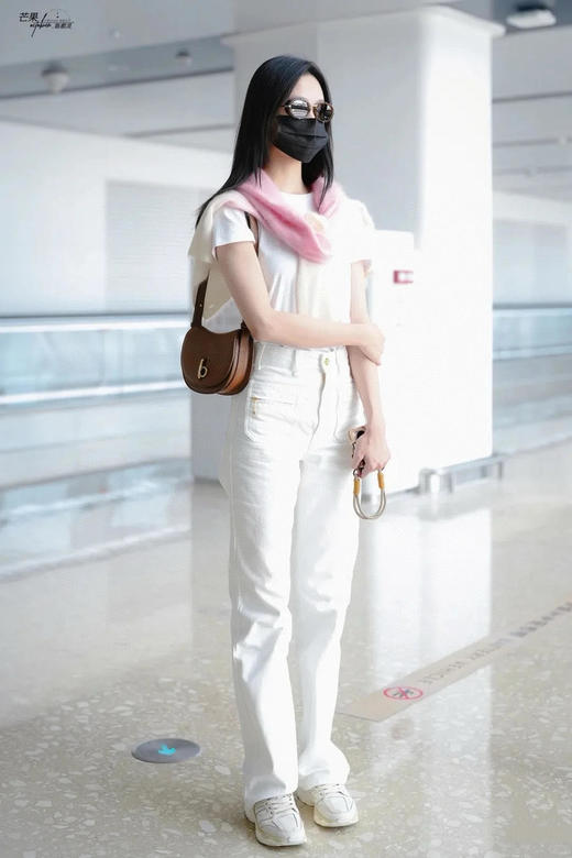 Celine赛琳25早春拉链口袋牛仔裤（TM） 商品图3