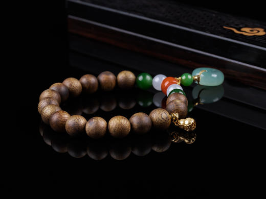 XY0233沉香+翡翠碧玉南红.银手串 商品图4