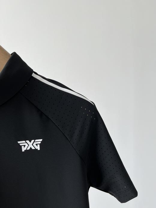 韩国🇰🇷高er夫PXG女士速干T恤，纯原臻品，客供面料，带有横-纹理感，四面弹力，修身款式，提供极度舒适的贴合感，超JI显瘦，胸前、后领部两处logo点缀，超级精致，袖子白色线条勾勒出满满的高级感 商品图3