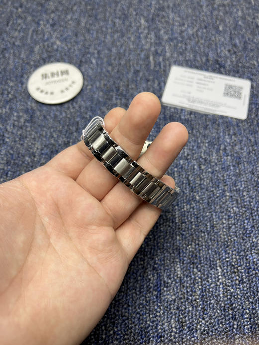 AF卡地亚蓝气球系列 中号33mm 钻圈款 女士腕表 商品图6