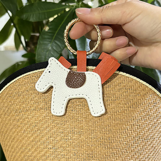 PU皮革磁吸帽夹旅 行防嗮外出太阳帽草磁性帽夹子 便携收纳 商品图2