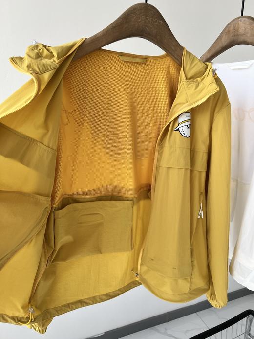 MB家纯原单防晒衣，绝非某宝的仿货，接受任何形式的对比🆚！韩国🇰🇷客供凉感面料，面料自带透气孔，超级舒服，高级感满满，而且弹力特别大，立体印花，品质感极强！绝对是夏天防晒和空调房的必备单品！ 商品图5