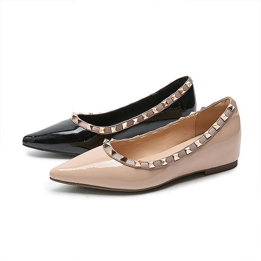 【限时秒杀】西遇尖头单鞋女新款法式漆皮铆钉内增高女鞋黑色浅口瓢鞋V0256272 商品图4