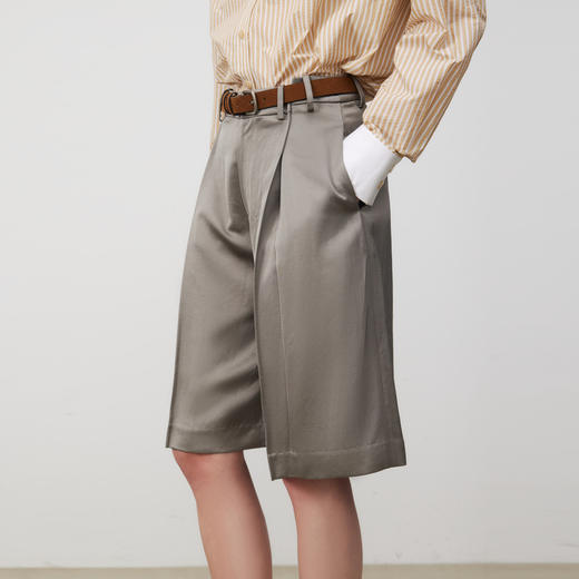 lost in echo2025春夏新款高级显瘦醋酸宽松落肩西装西裤中裤套装 商品图3