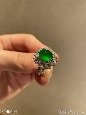 5140604，蛋面戒指。具体价格微信咨询