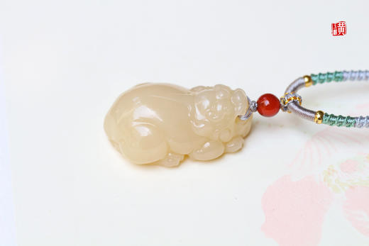 和田玉粉糖玉【貔貅】吊坠 配精美挂绳 商品图1