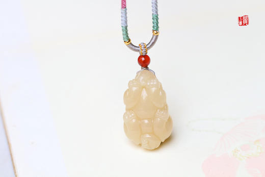 和田玉粉糖玉【貔貅】吊坠 配精美挂绳 商品图3