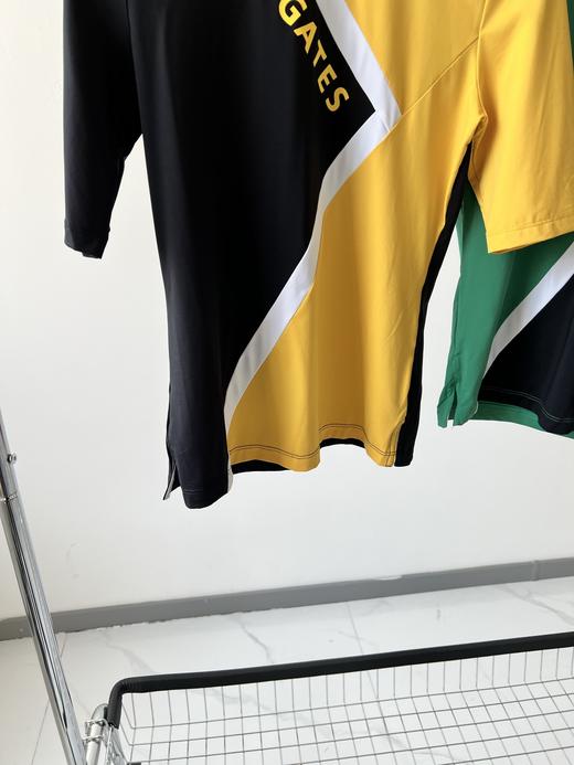 PG原单半高领打底T，纯纯的原单货，超级好看的拼接设计，显瘦，胸前立体LOGO，细节显品质！数量不多！ 商品图3