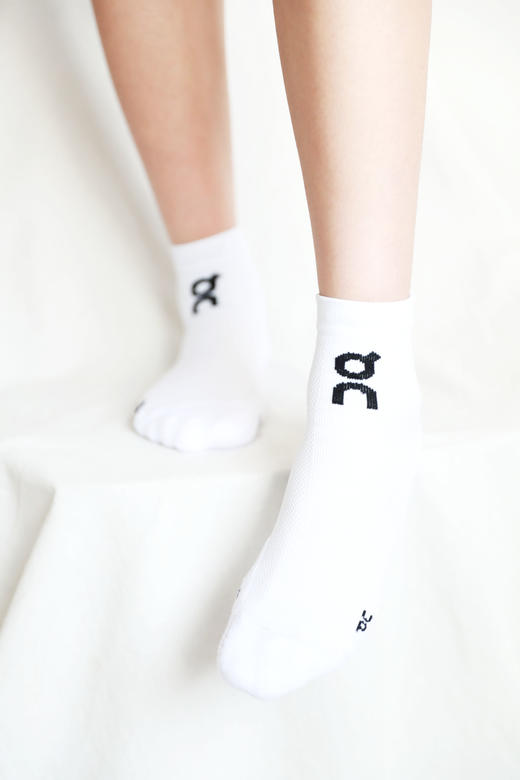 大毛巾底袜，一卡2双装。原包装+原衣架の短筒运动跑步袜C041760 商品图12