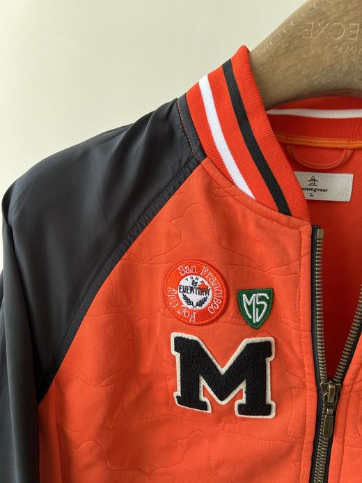 25新款，小企鹅🐧棒球服外套，精致的小短款，胸前贴布绣设计，减龄而又不失品味，基础的棒球服款，超级百搭！撞色设计，使春天更有活力💖！ 商品图4