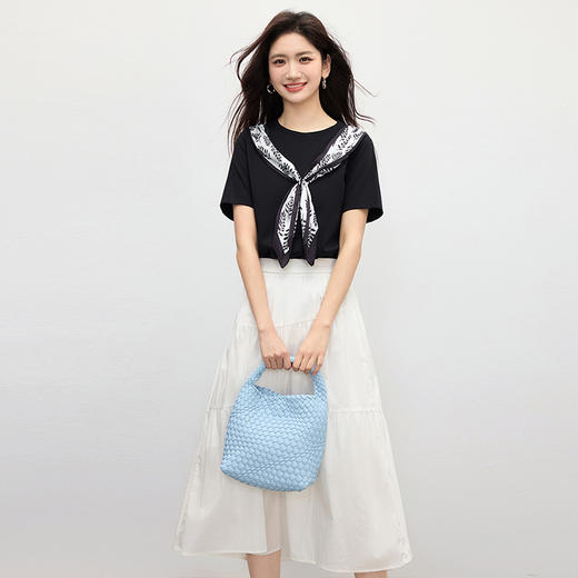 【周四狂欢价】熙世界法式丝巾领结印花短袖t恤女设计感2025夏新款正肩体恤上衣 商品图4